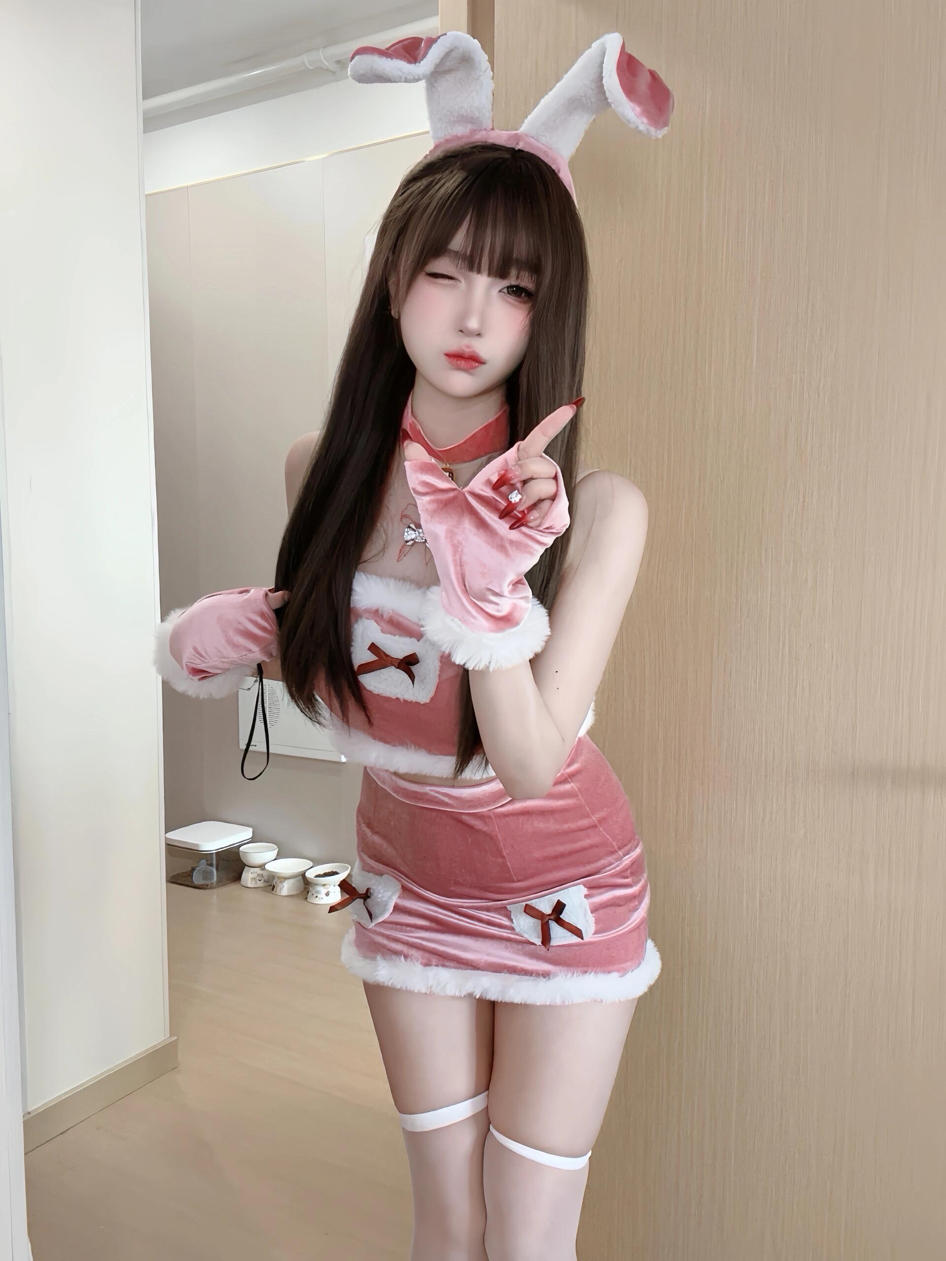 清纯美女高清图，笑容甜美人像写真