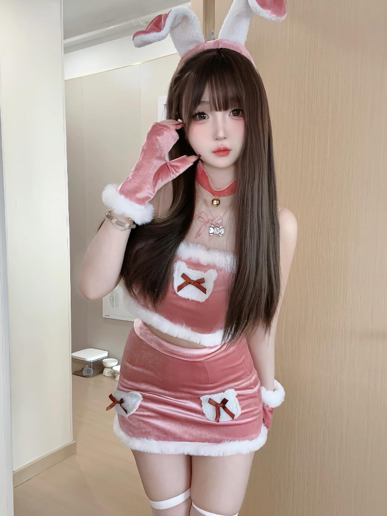 清纯美女图片壁纸-1期-黑马骑士-性感泳装清纯写真美女图片大全在线高清免费下载-黑马骑士