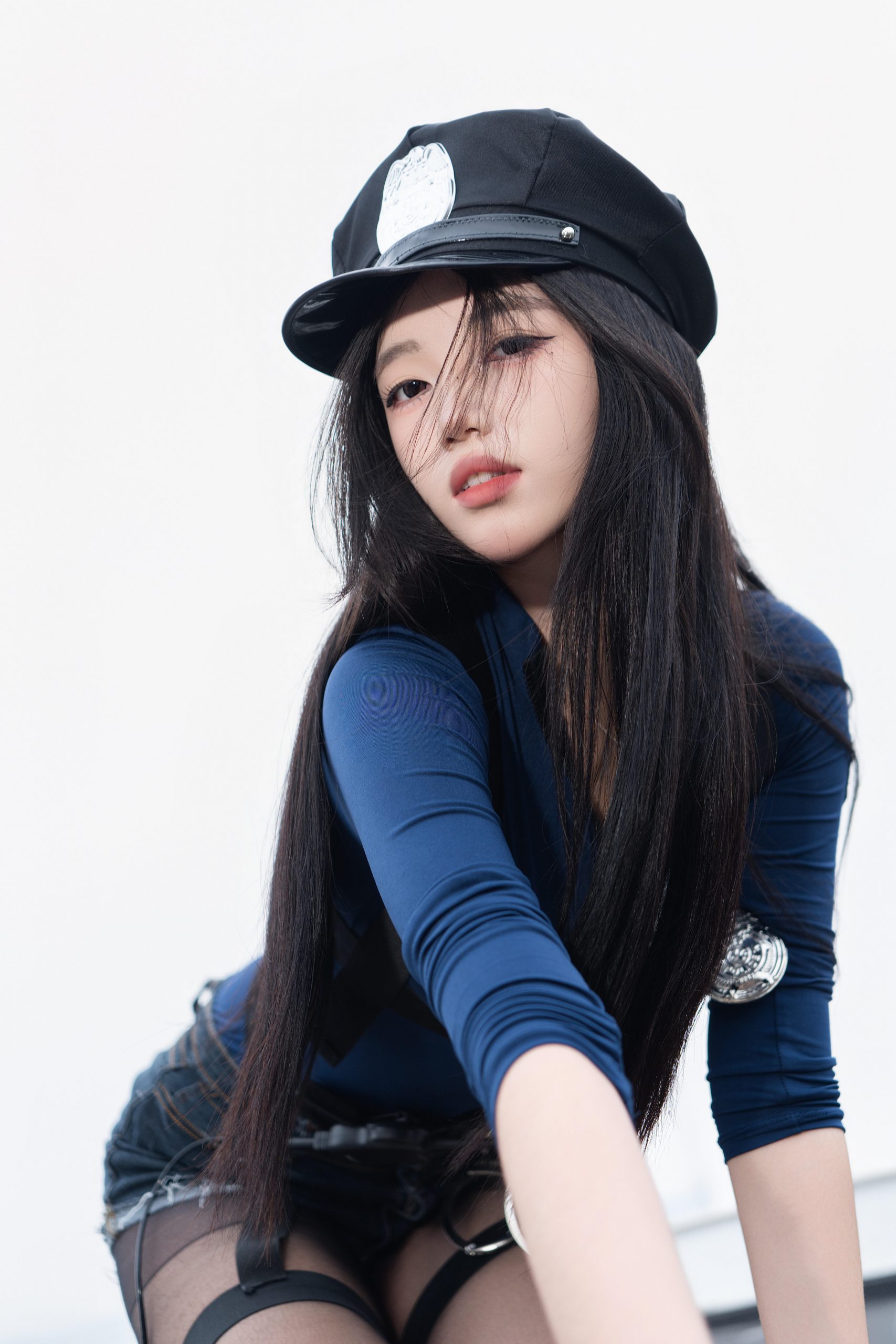 性感美女艺术写真图，唯美灯光摄影