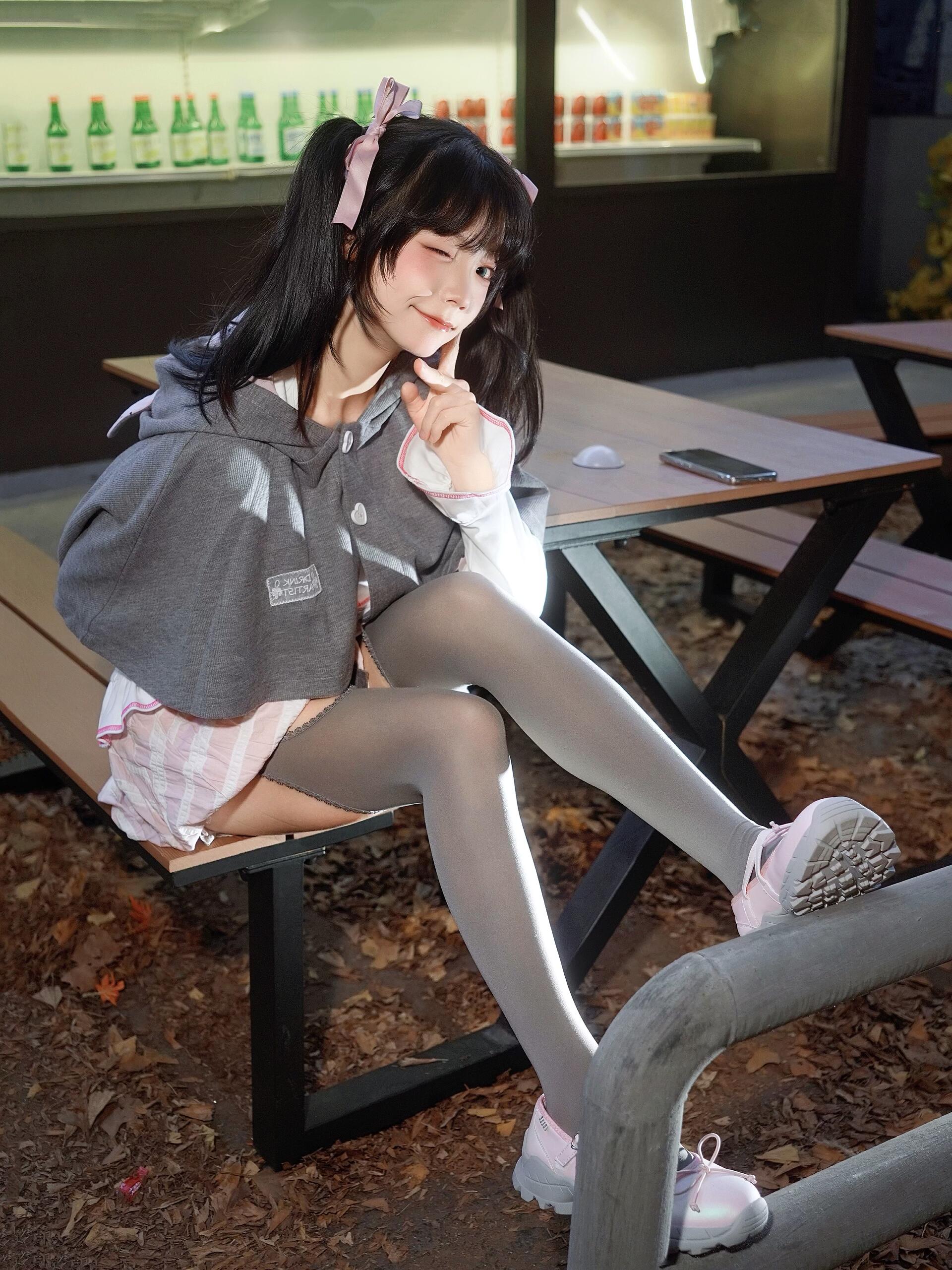 清纯美女唯美照，自然纯净风格摄影