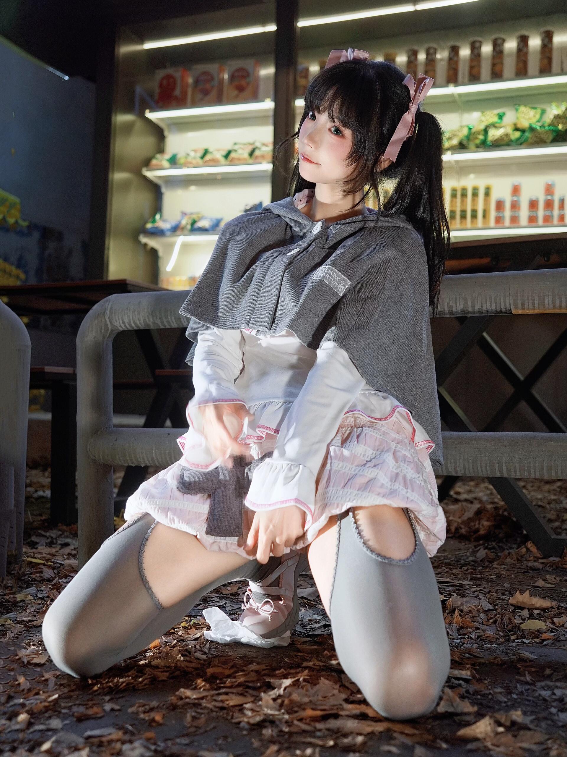 清纯美女图片壁纸-12期-黑马骑士-性感泳装清纯写真美女图片大全在线高清免费下载-黑马骑士