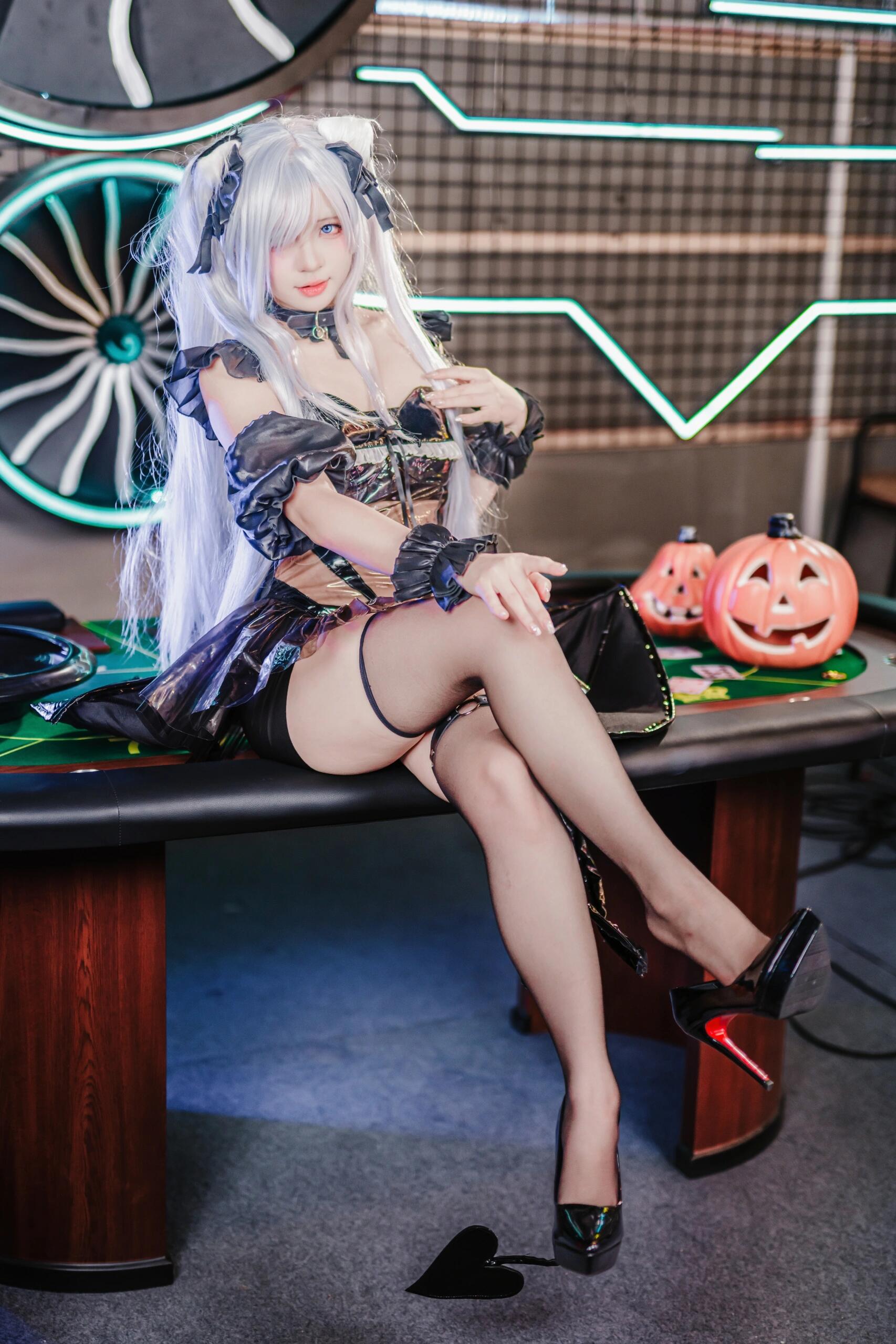 清纯美女高清图，笑容甜美人像写真