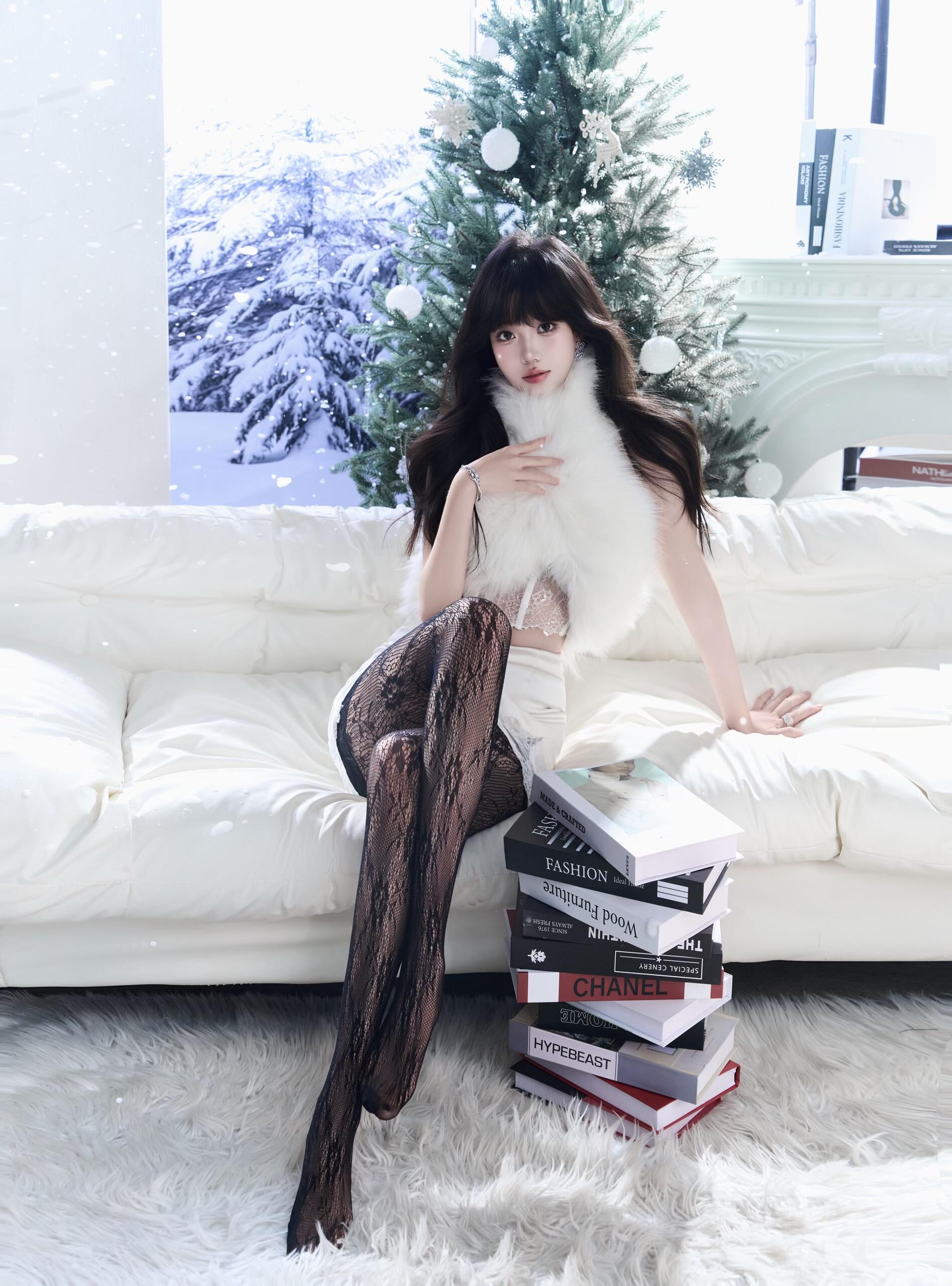  性感美女私房照，柔光下的艺术人像