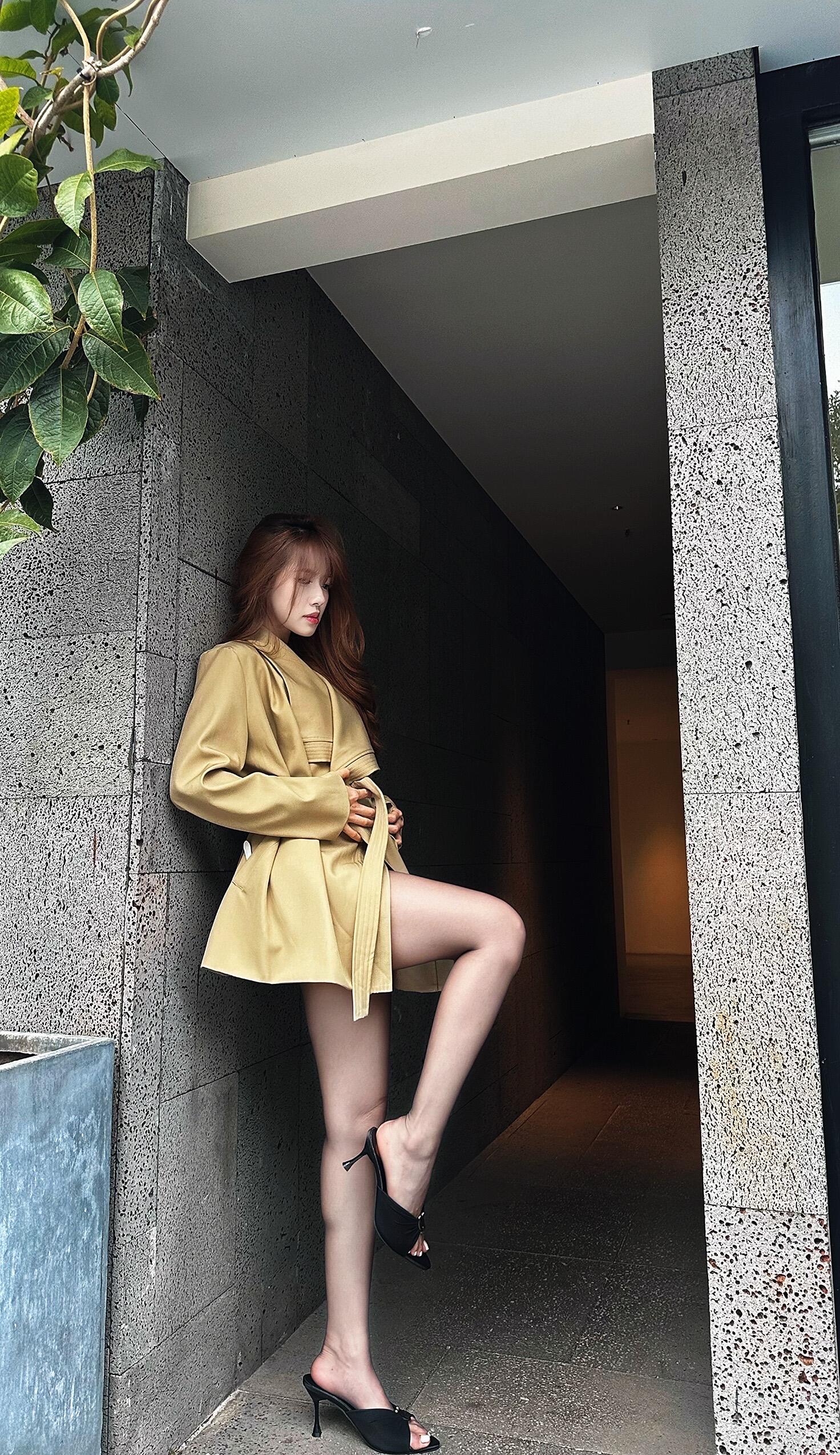 性感美女人像艺术，光影唯美写真图