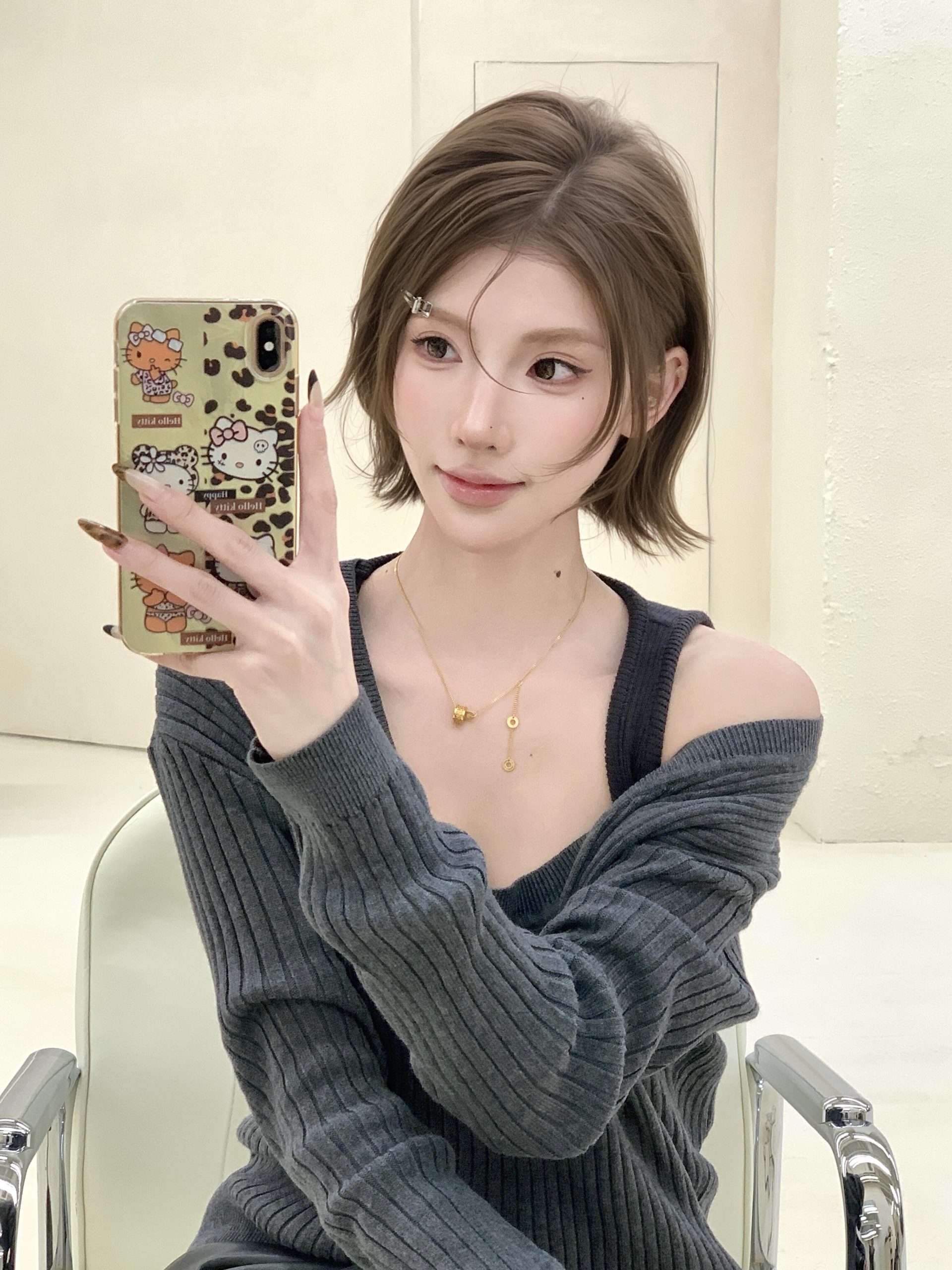 清纯美女人像照，青春活力笑容写真