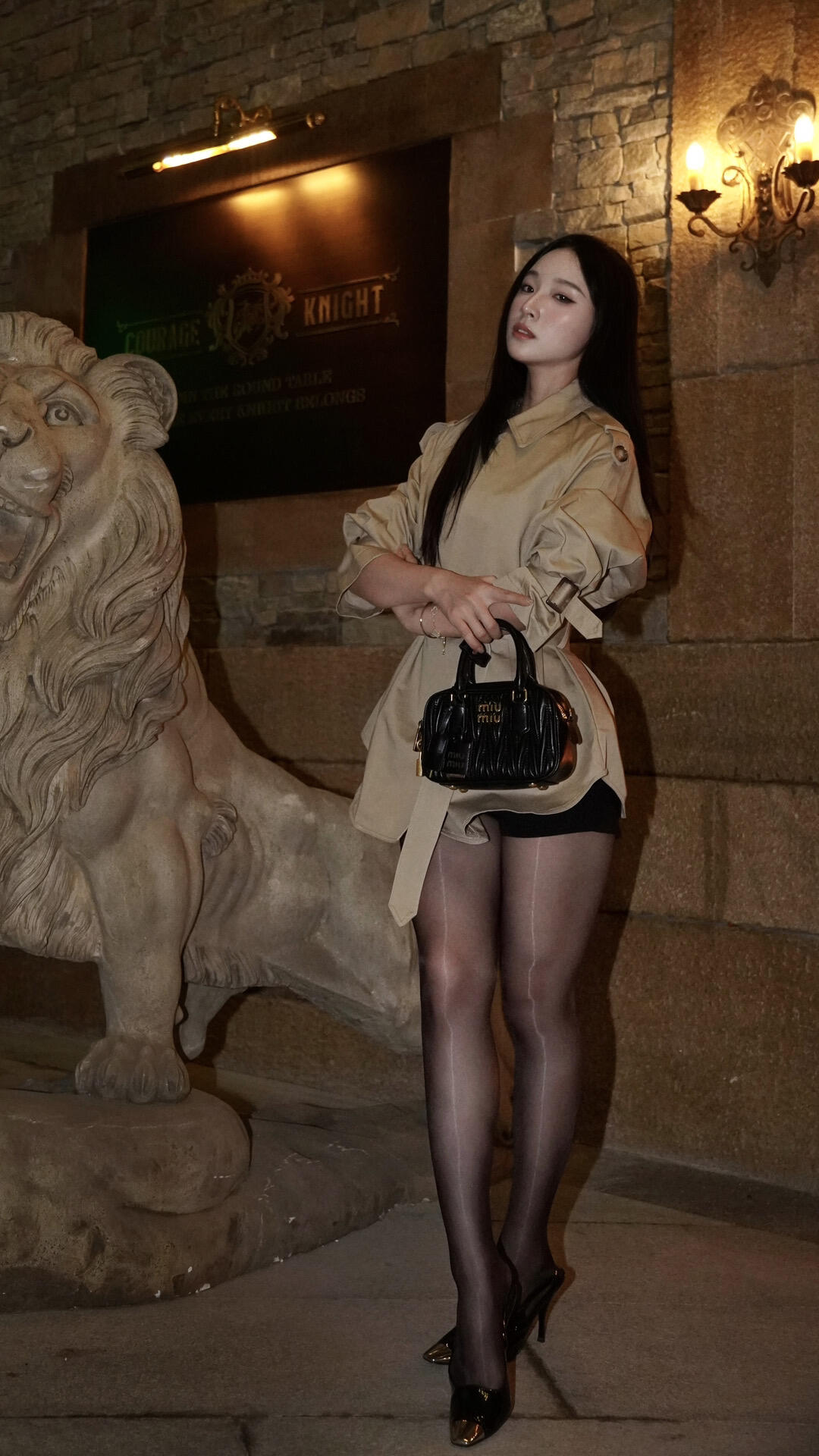 性感美女时尚写真，黑白艺术人像