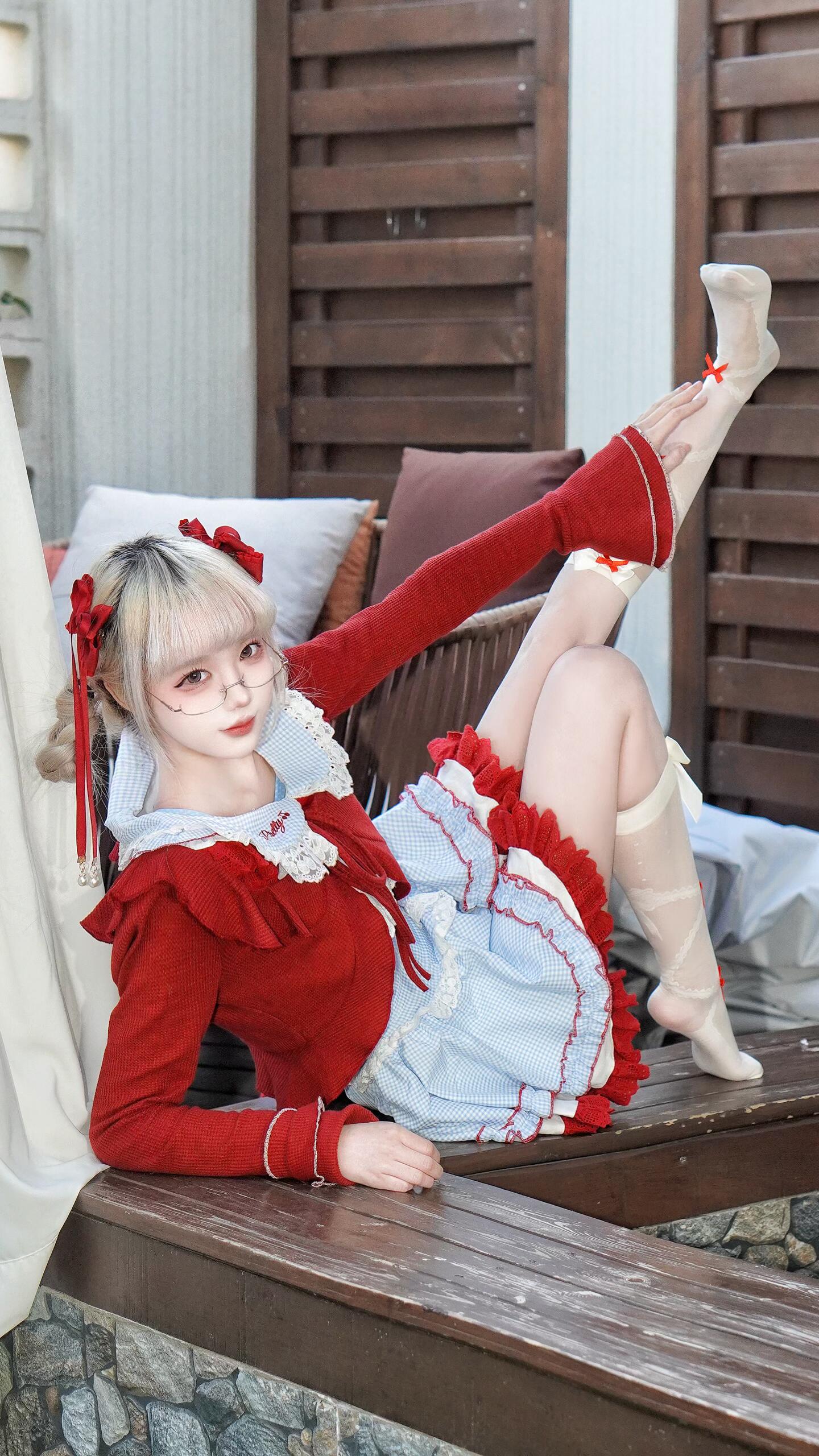 清纯美女高清图，笑容甜美人像写真