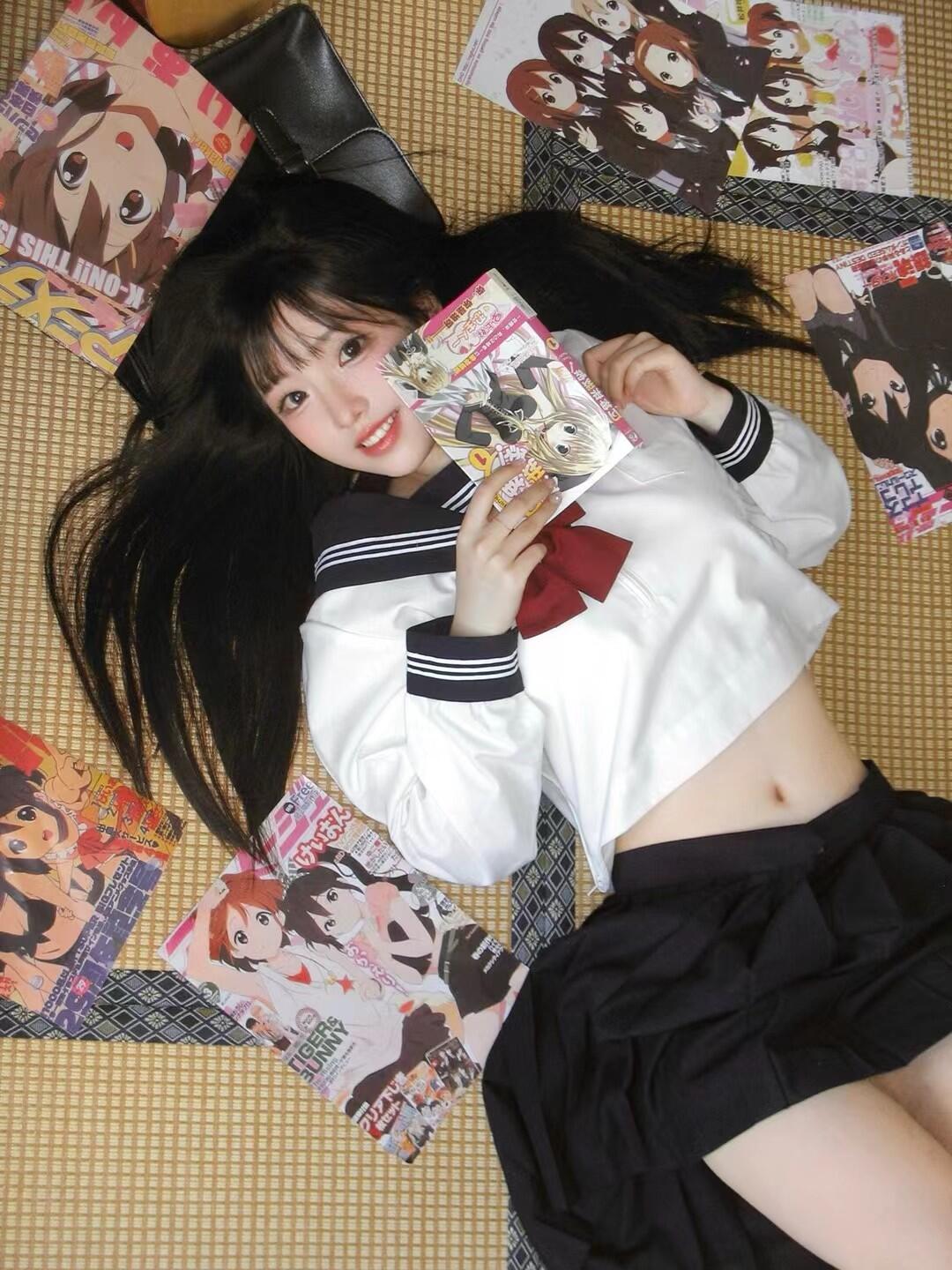 清纯美女高清图，笑容甜美人像写真