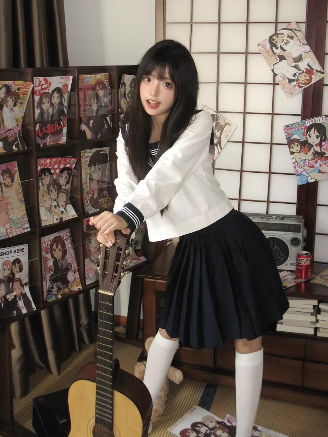 清纯美女高清人像，自然风格写真图